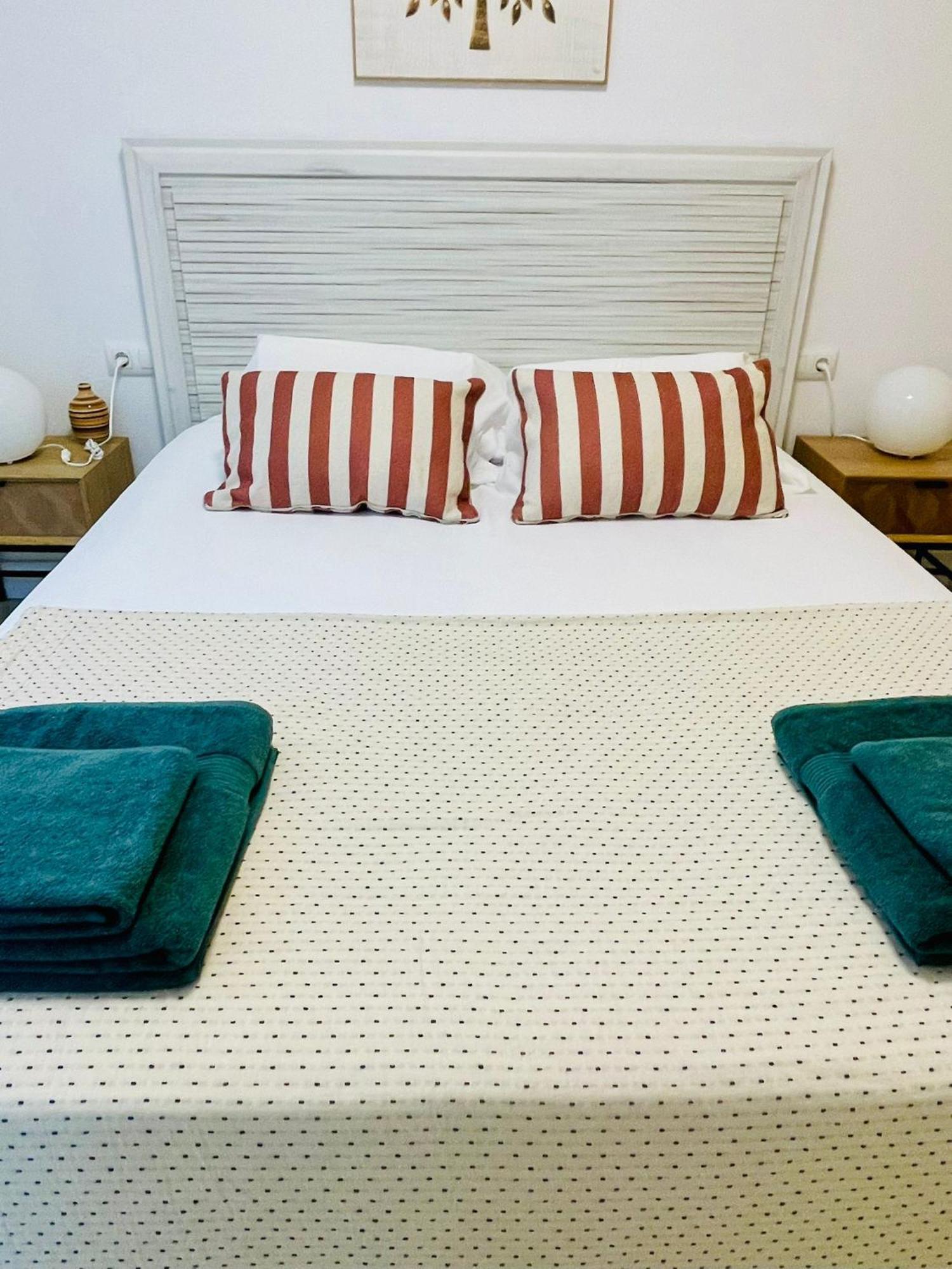 Apartamentos Familiares Puerto Nova Cartagena Bagian luar foto