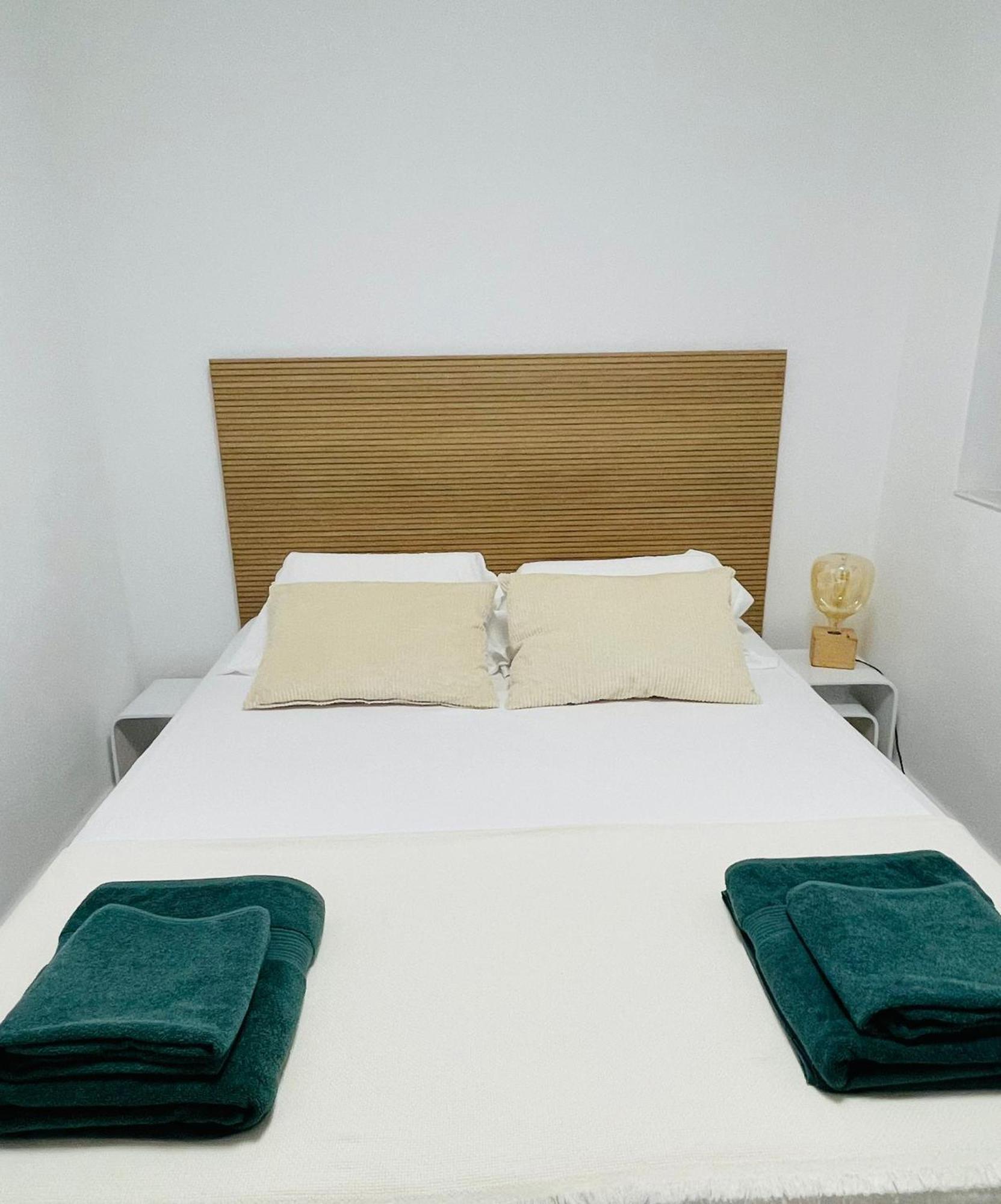 Apartamentos Familiares Puerto Nova Cartagena Bagian luar foto